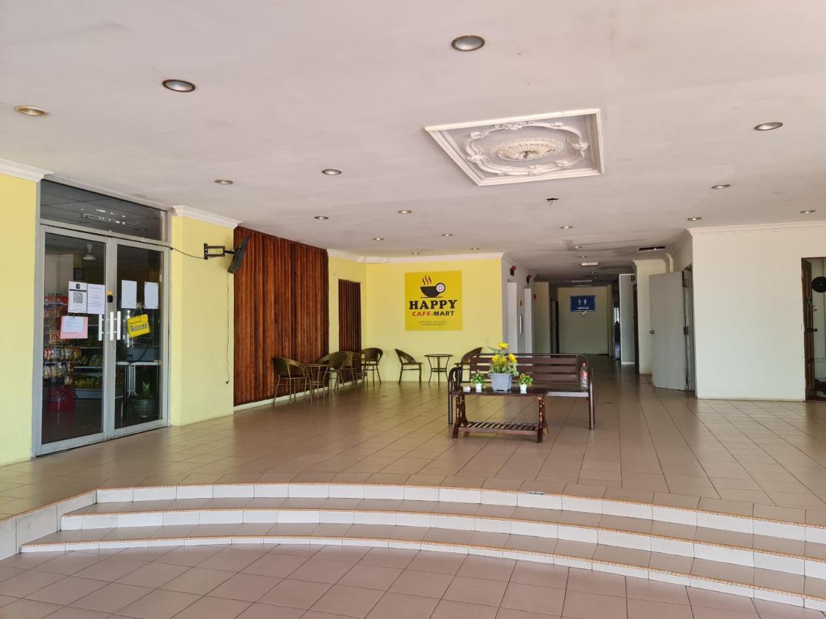 Sunshine Bay Resort Port Dickson Exterior foto