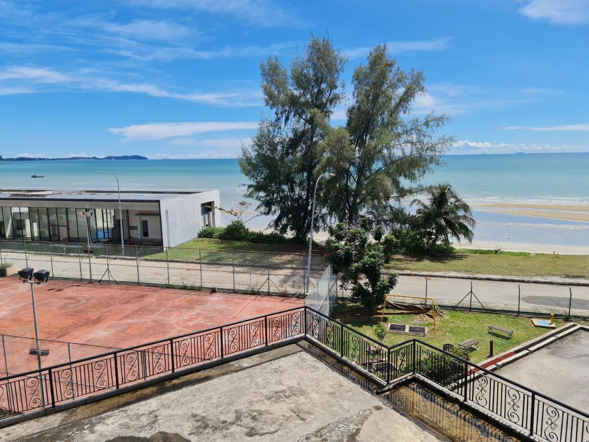 Sunshine Bay Resort Port Dickson Exterior foto