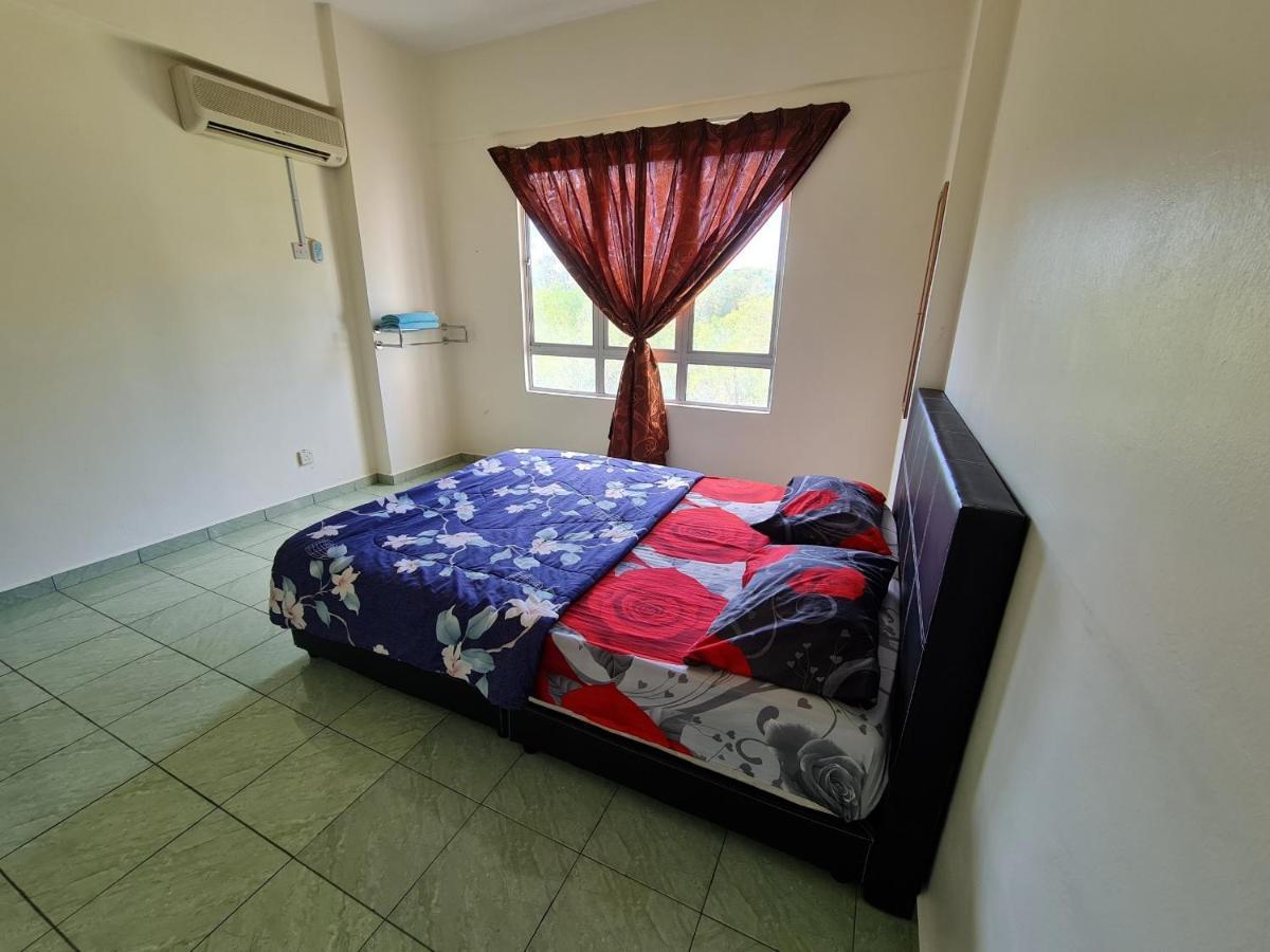 Sunshine Bay Resort Port Dickson Exterior foto