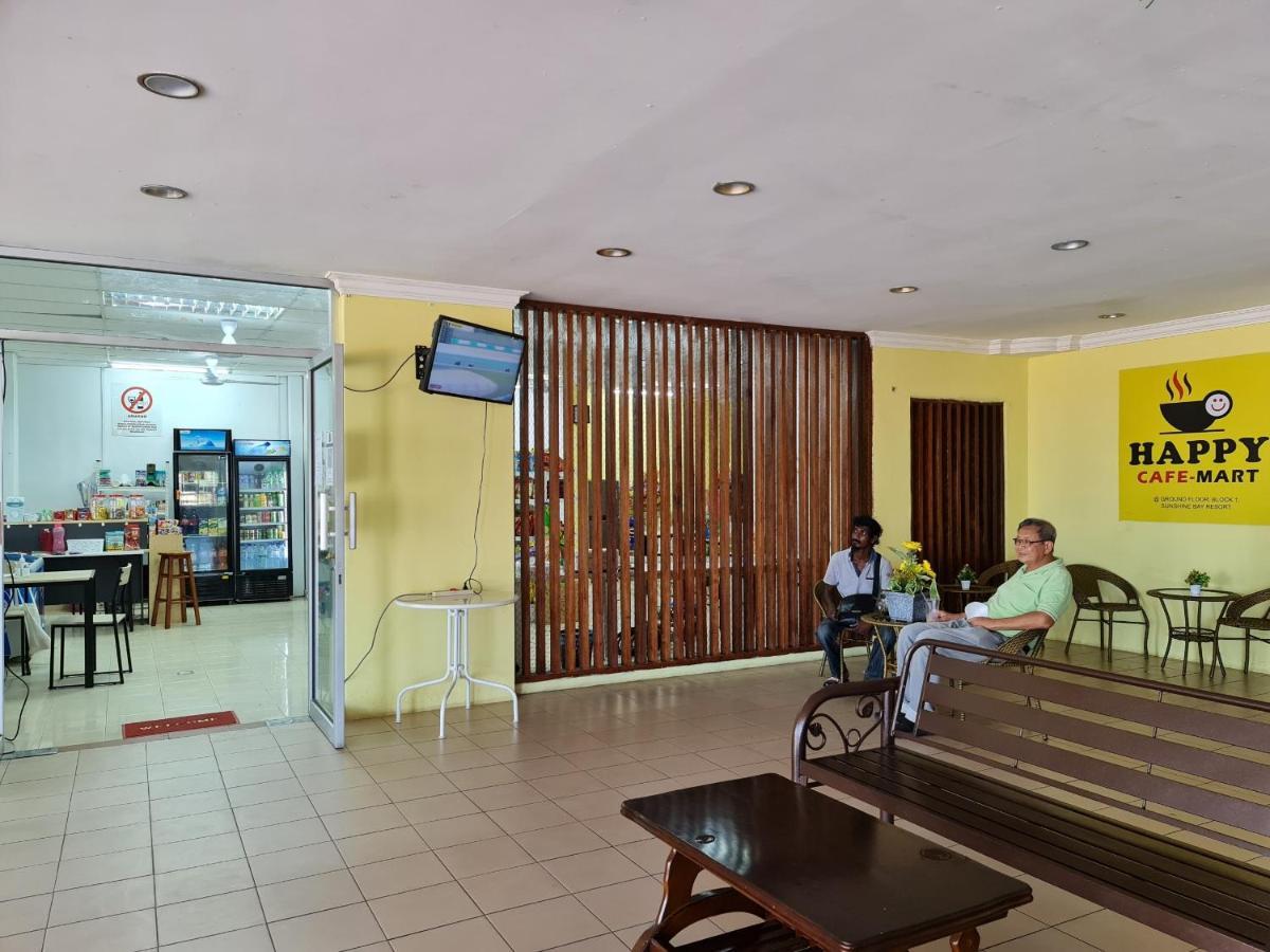 Sunshine Bay Resort Port Dickson Exterior foto